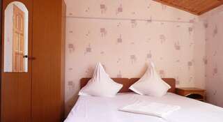 Гостиница Guest House VEND Адлер Трехместный номер с собственной ванной комнатой-5
